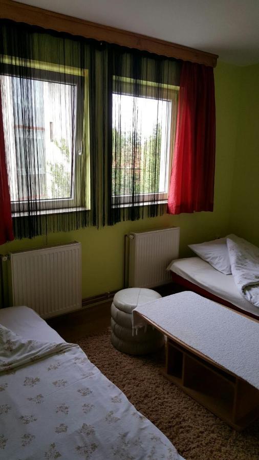 Apartmani Malina 3 Bijeljina Buitenkant foto