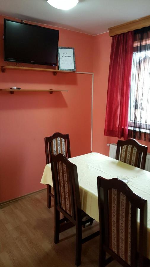 Apartmani Malina 3 Bijeljina Buitenkant foto